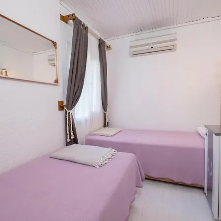 Ala'Risus Hotel