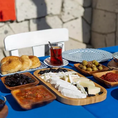 Ala'Risus Hotel מלון 3*